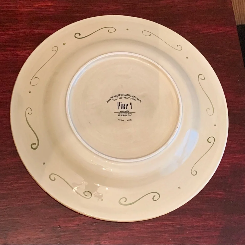 Pier 1 Vallarta 13 inch chop plate round platter